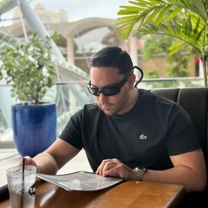 Meet your Posher, Fernando